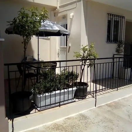 Thstudios Its The Apartment Farai